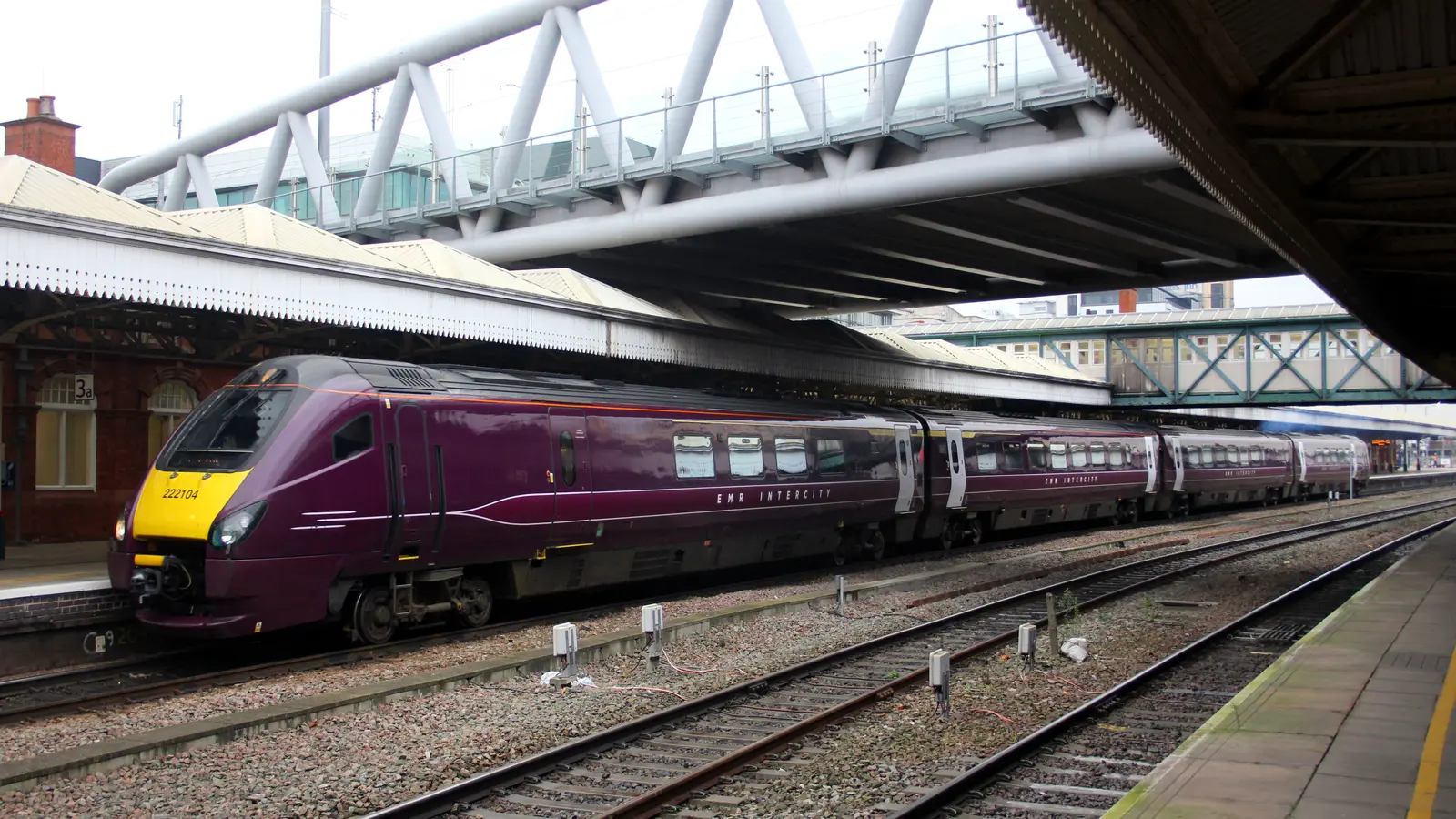 East Midlands Railway Class 222 Intercity train at Nottingham station East Midlands Railway Class 222 Intercity train at Nottingham station