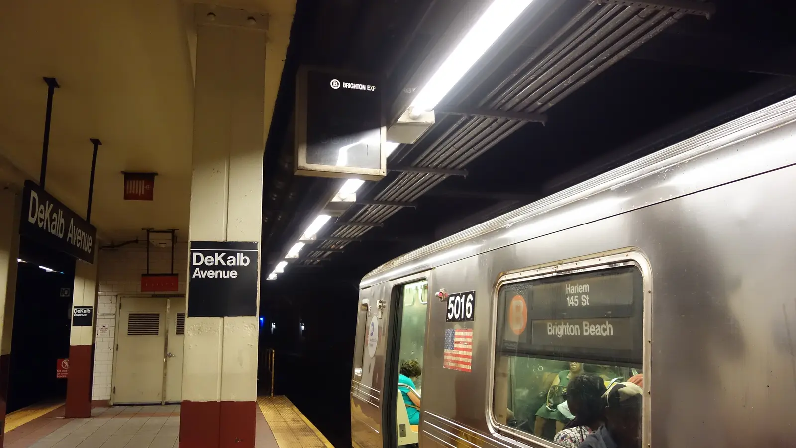 B train stopped at DeKalb Avenue station in Downtown Brooklyn. B train stopped at DeKalb Avenue station in Downtown Brooklyn.