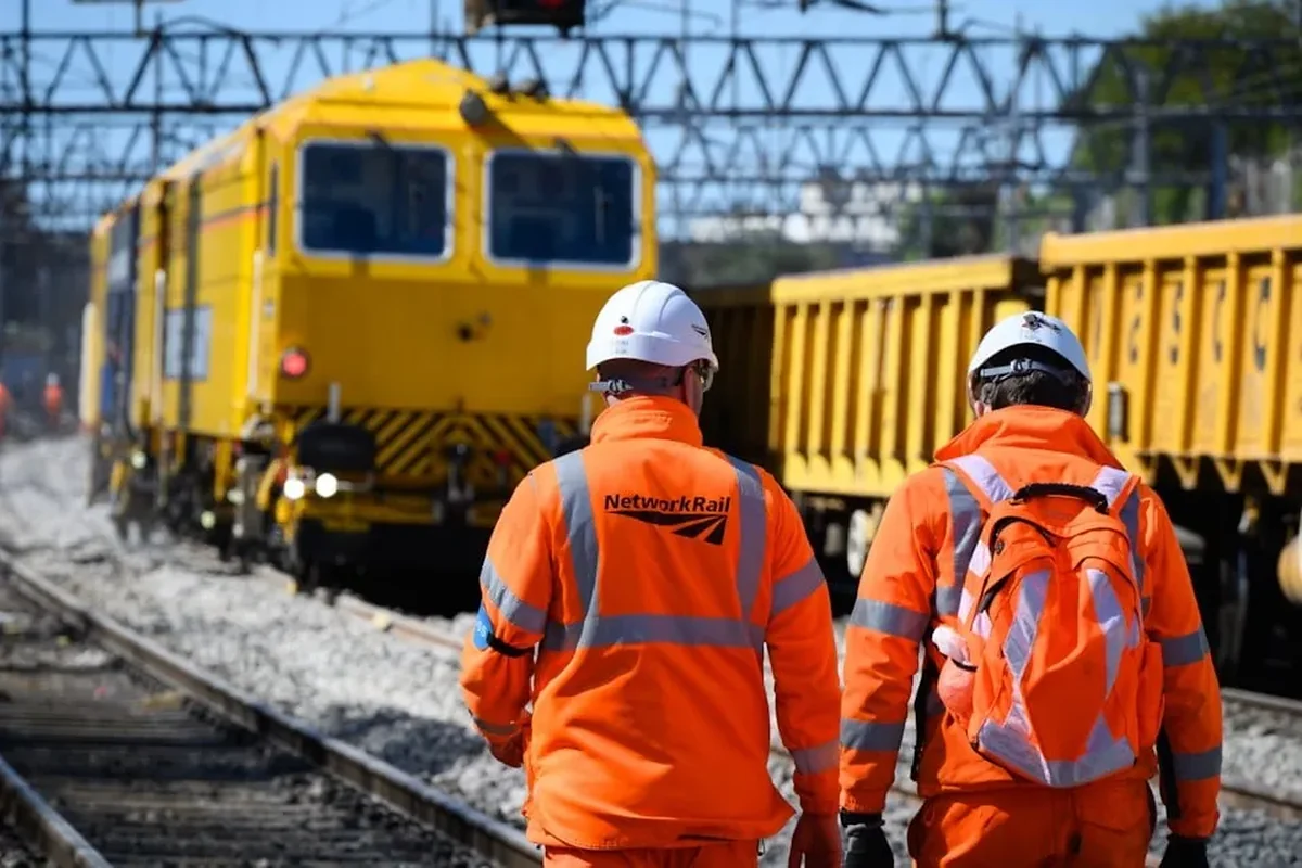 £4.1M Network Rail civils inspection contracts £4.1M Network Rail civils inspection contracts