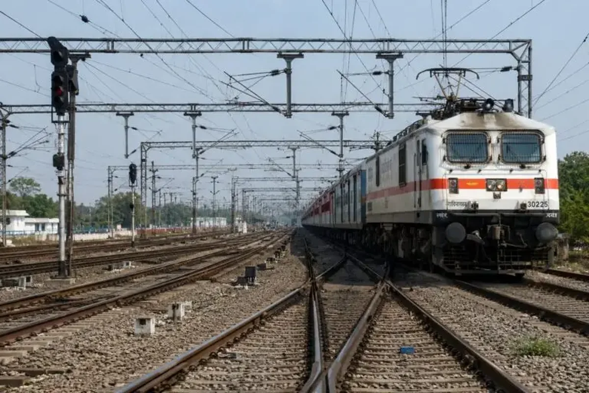 Kharsia Parmalkasa railway project includes a 110.5 km EPC tender from Kharsia to Balodabazar for track, structures and systems.