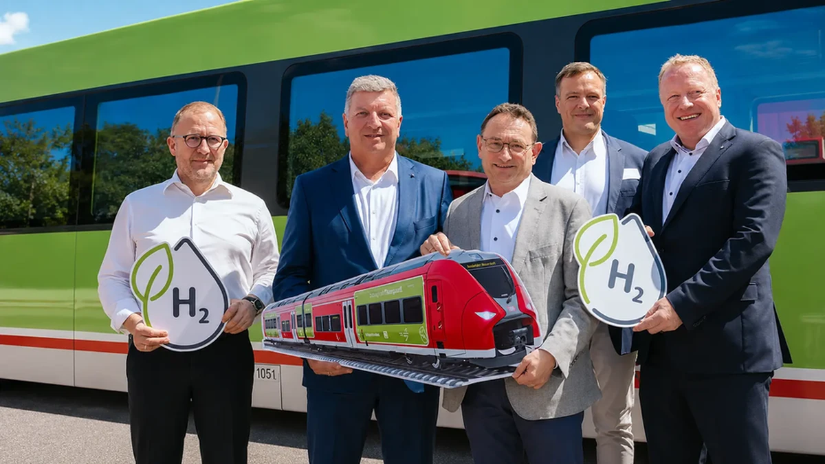 Bavaria hydrogen trains will enter regular service in December 2026 on the 32.3-km Mühldorf–Burghausen route after testing.