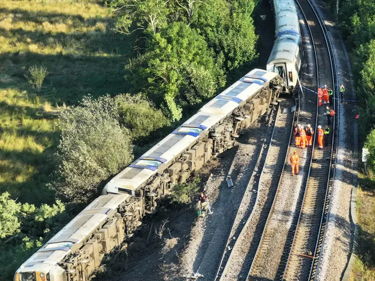 Eighteen people were taken to hospital after the Southern train derailment near Lewes as RAIB investigates and the line remains closed.