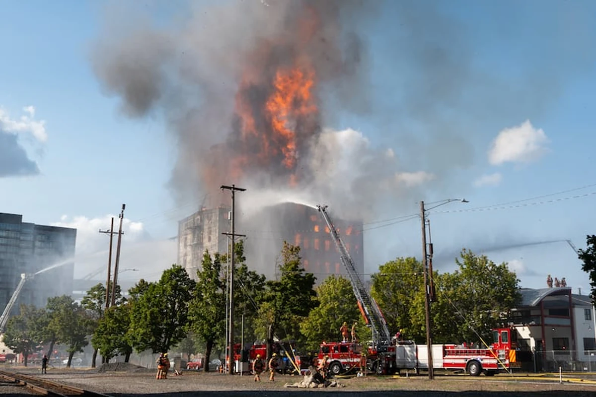 Portland vs. Union Pacific Over Hazmat Cars at Fire Site