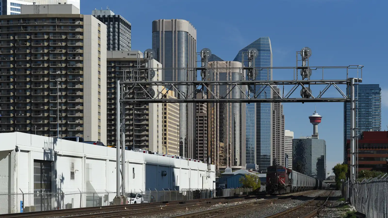 Canadian Pacific freight train on the CPKC Laggan Subdivision in downtown Calgary, Alberta