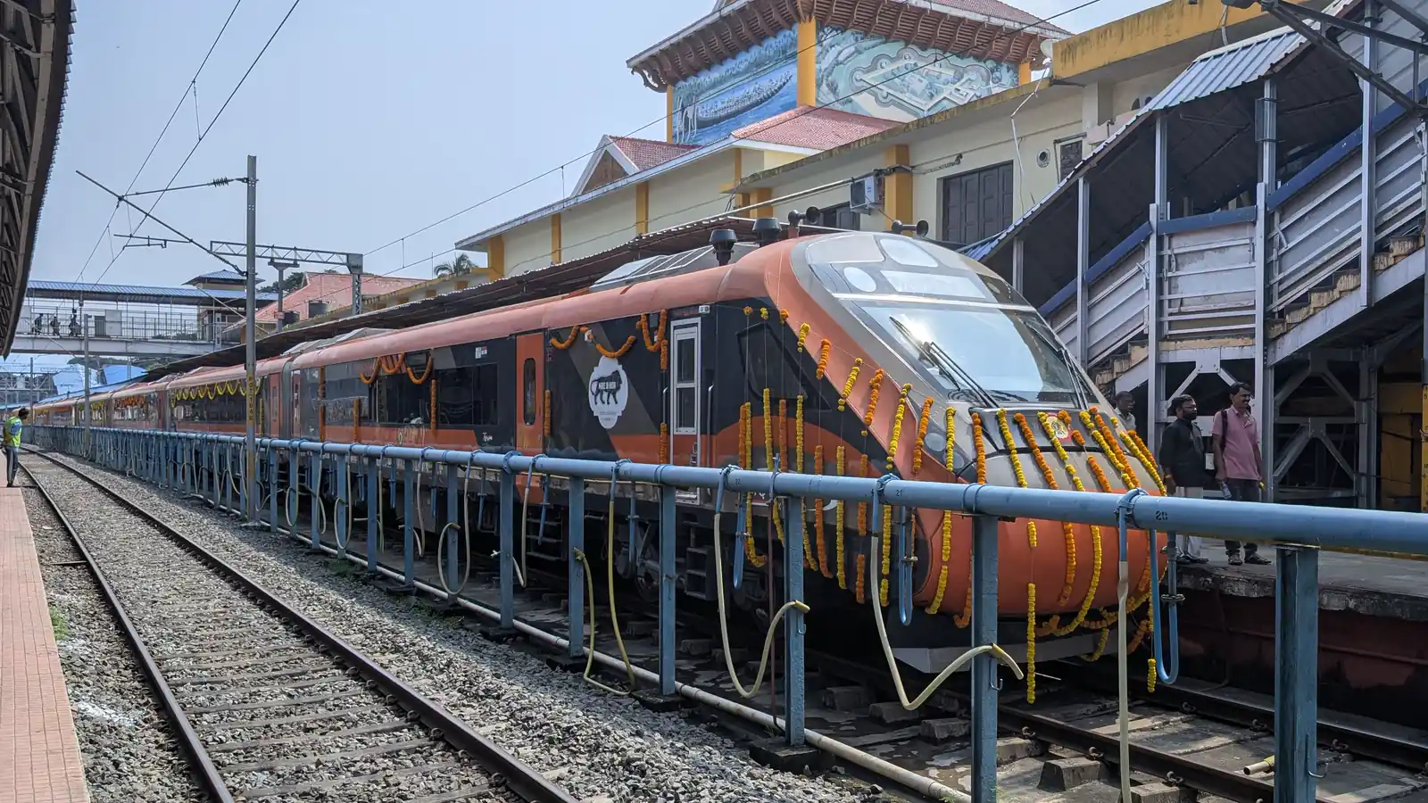 KSR Bengaluru–Ernakulam Vande Bharat Express at Palakkad Junction in Kerala