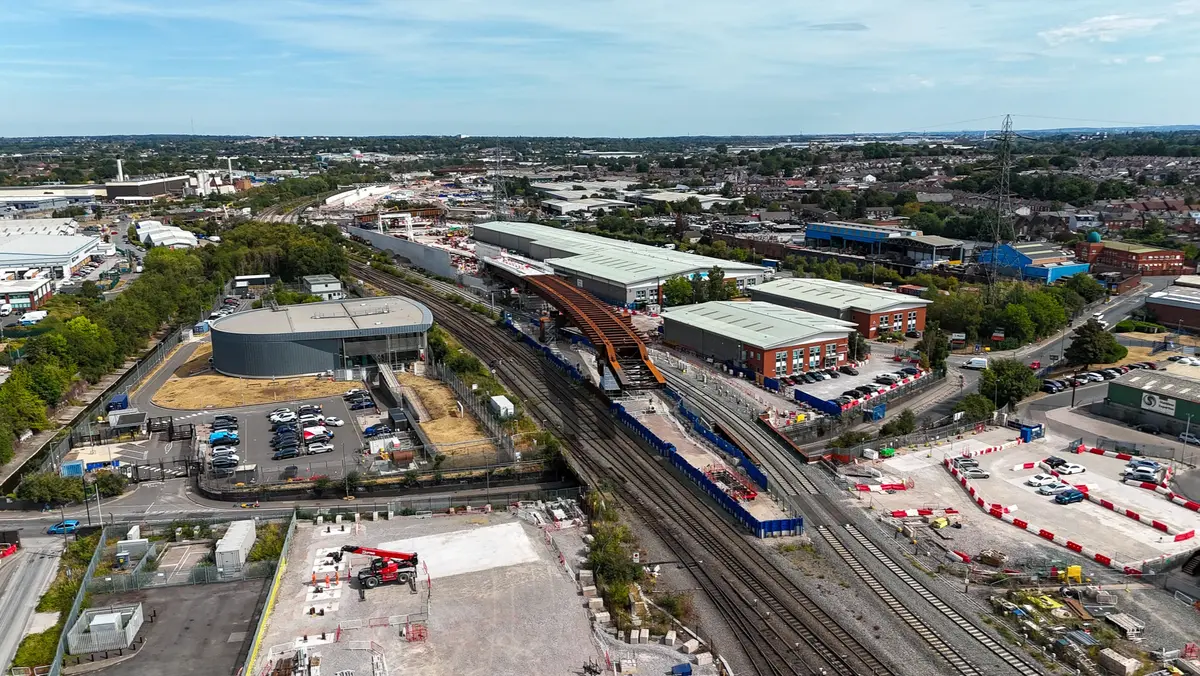 Duddeston Junction Viaduct under construction beside the live railway in Birmingham