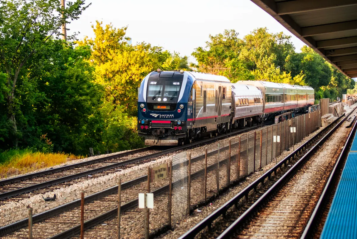     Amtrak Charger locomotive on a Midwest corridor