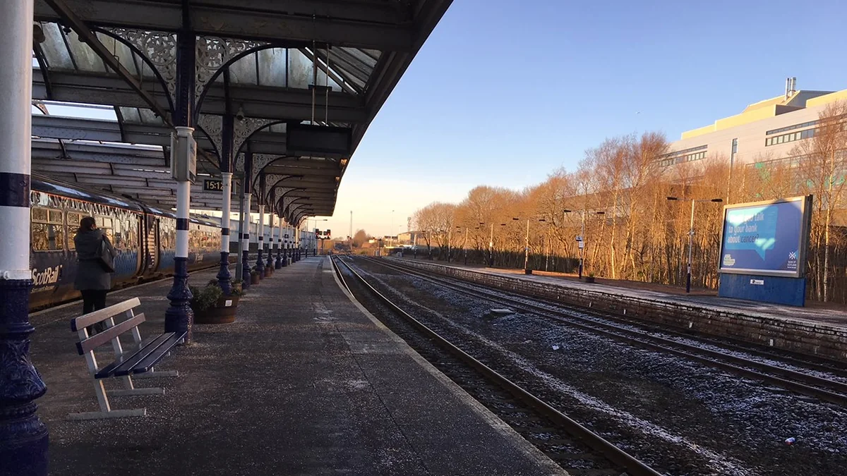 Platform 3 and railway tracks at Kilmarnock station
