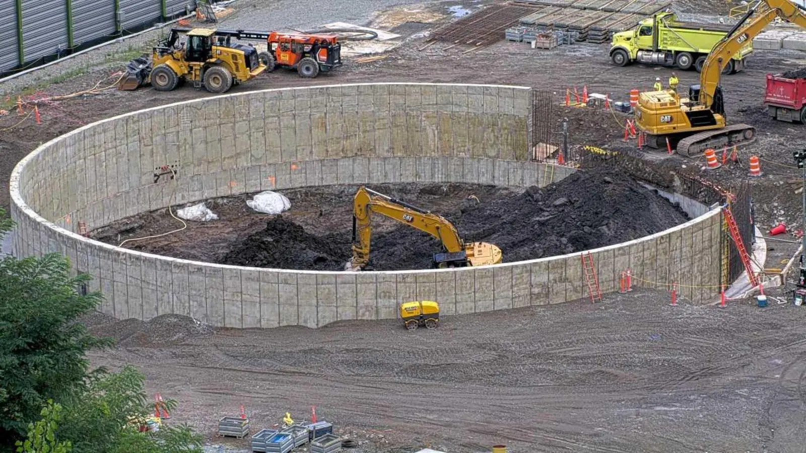 Hudson Tunnel Project floodwall construction at the Hudson County Access Shaft