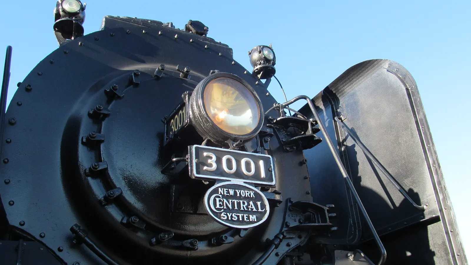 Close-up of the headlight and number plate on New York Central No. 3001