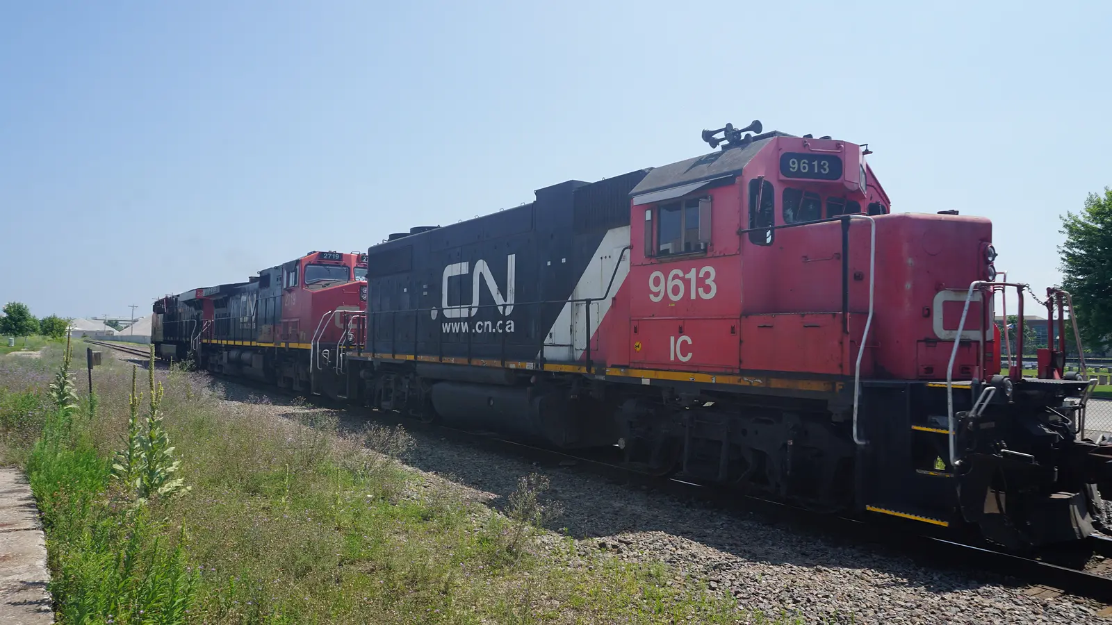 CN locomotive 9613 and two other locomotives on track in Green Bay, Wisconsin