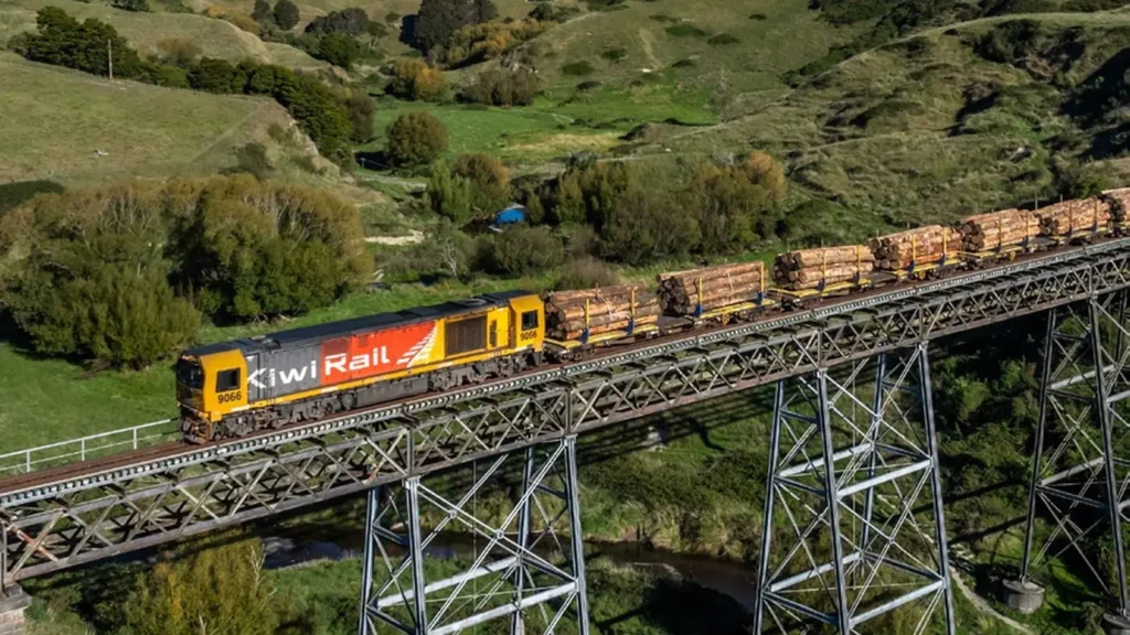 KiwiRail edges past FY26 surplus target but misses injury-rate goal